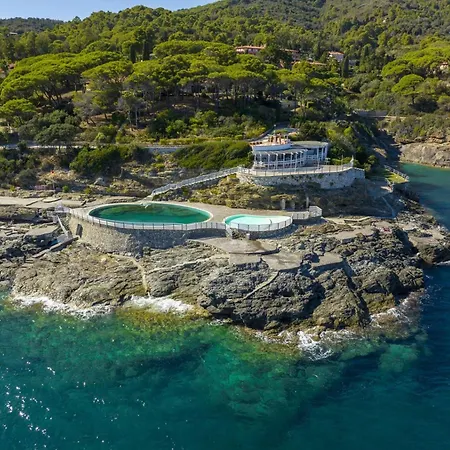 Residenza Sul Mare, Con Giardino Feriehus Capo D'arco